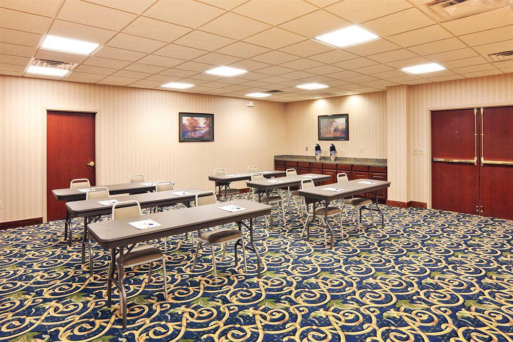 Holiday Inn Express & Suites Midwest City By Ihg Kemudahan gambar
