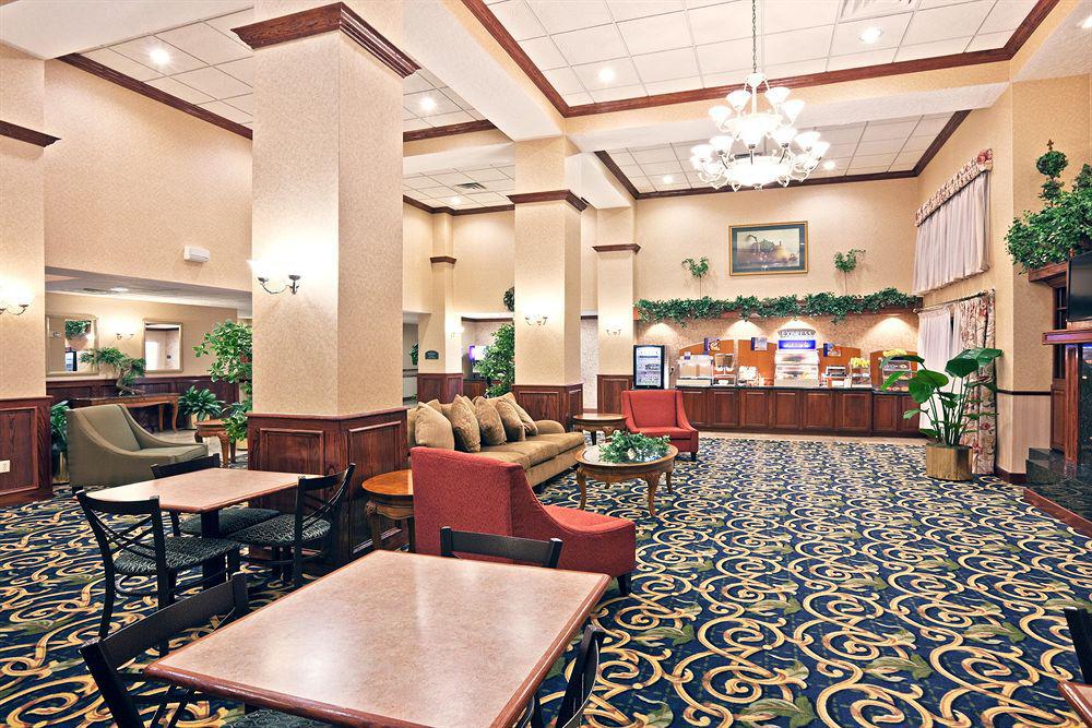 Holiday Inn Express & Suites Midwest City By Ihg Dalaman gambar