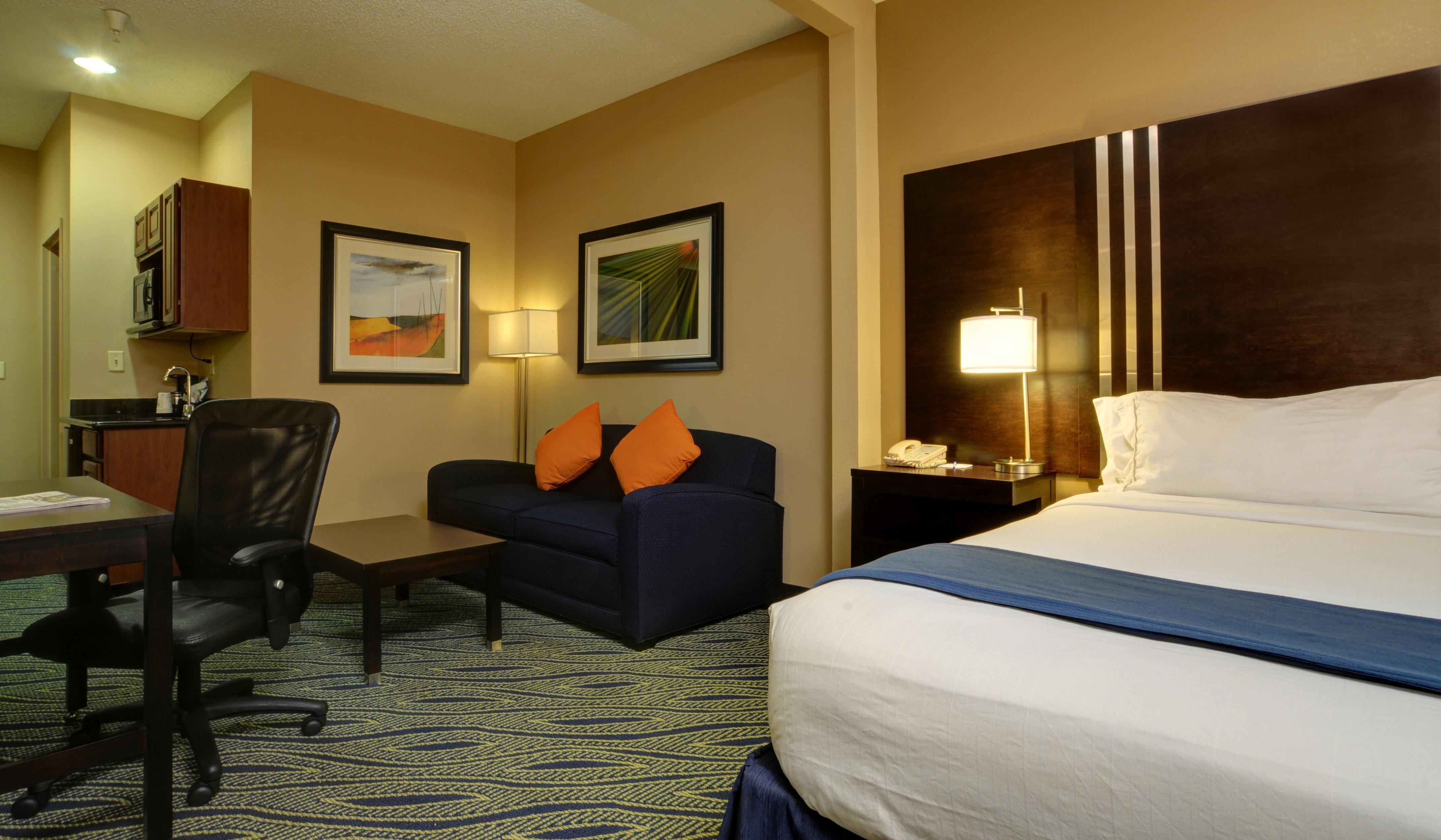 Holiday Inn Express & Suites Midwest City By Ihg Luaran gambar