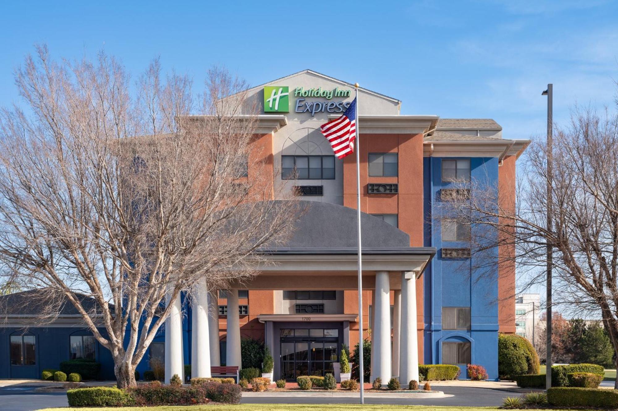 Holiday Inn Express & Suites Midwest City By Ihg Luaran gambar